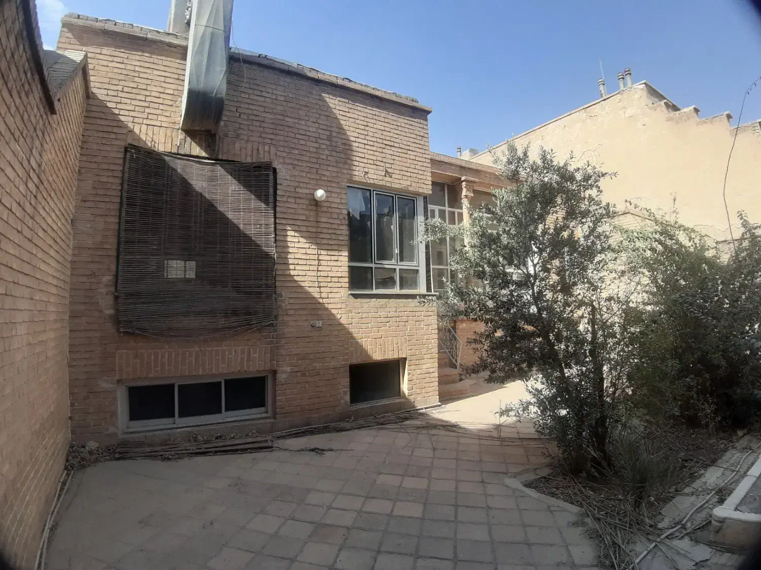 ویلایی دوکله کلنگی صفاییه کوچه ممتاز|فروش زمین و ملک کلنگی|قم, صفائیه|دیوار