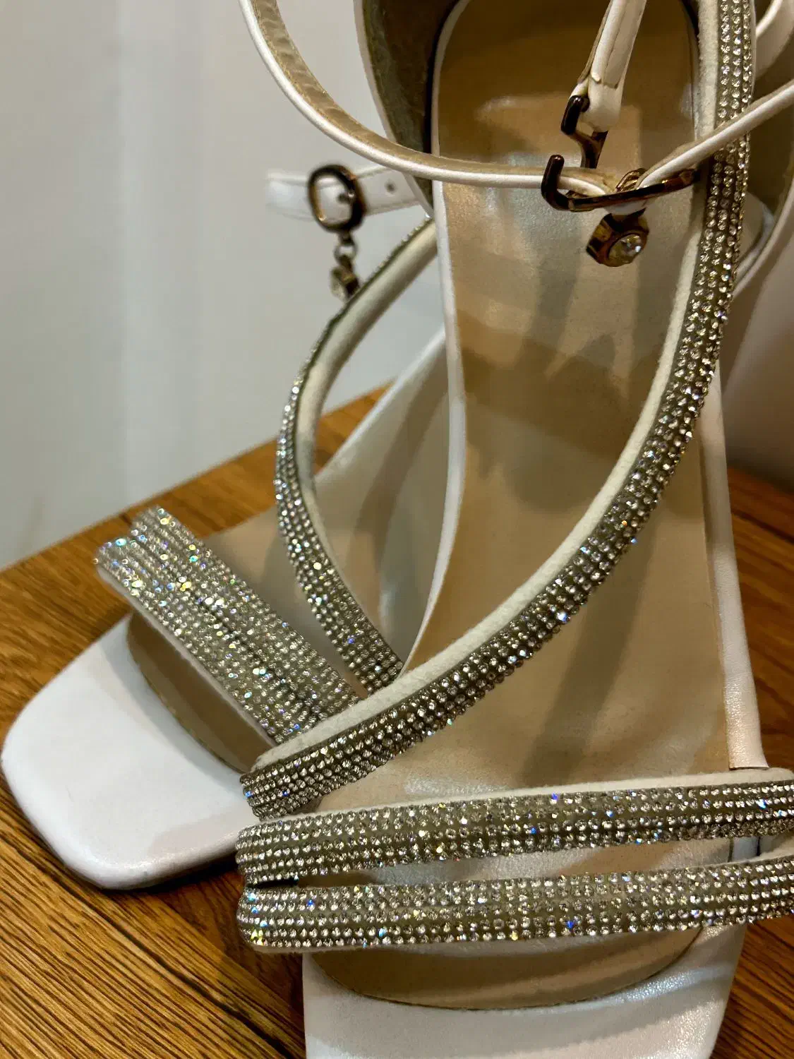 کفش|کیف، کفش، کمربند|ارومیه, |دیوار