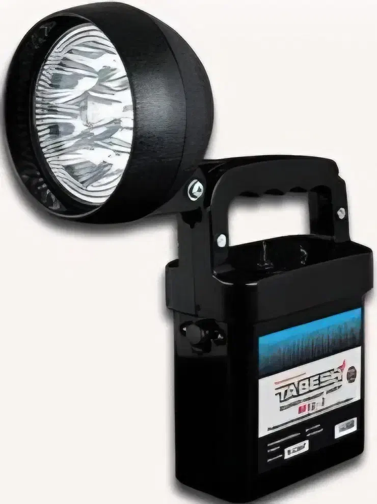 چراغ شارژی هالوژنی تابش|لامپ و چراغ|آباده, |دیوار