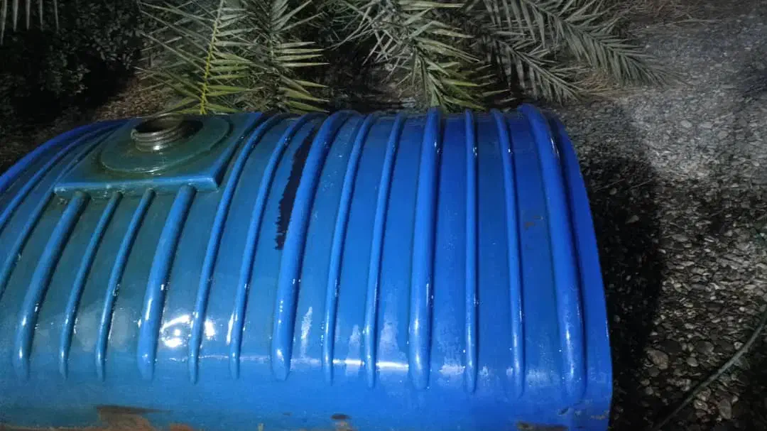 مغزن 8یک 70|قایق و سایر وسایل نقلیه|میناب, |دیوار