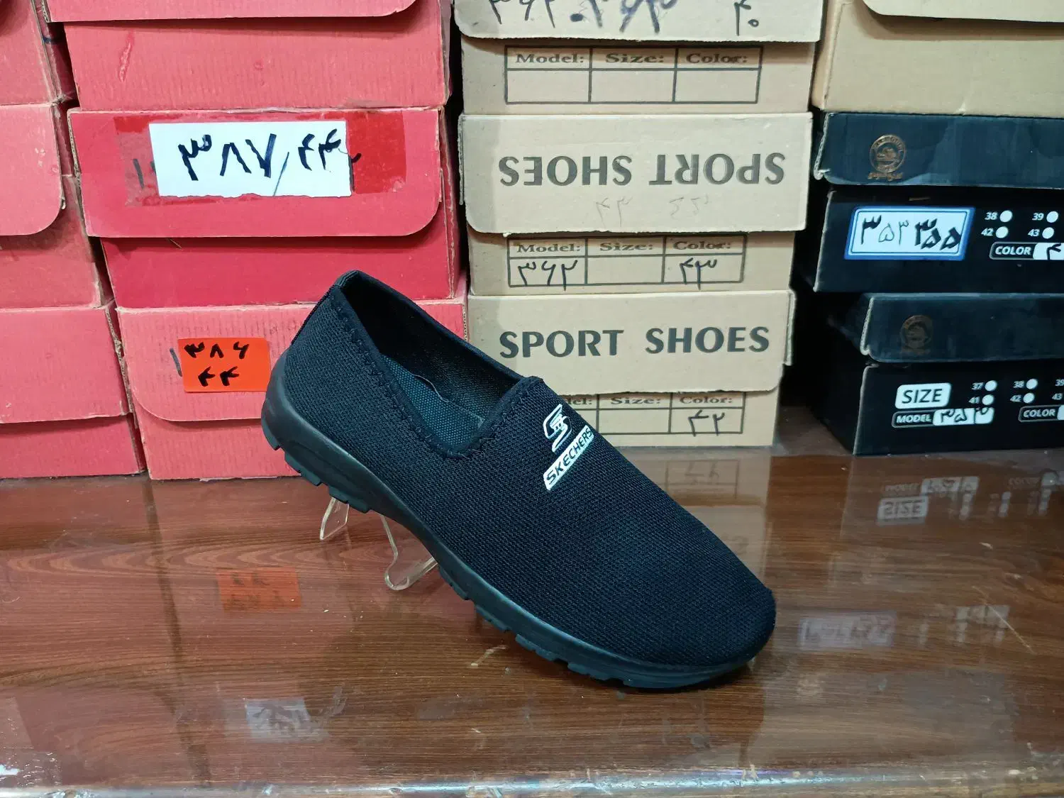 راحتی اسکیچرز فقط۲۵۰|کیف، کفش، کمربند|قزوین, |دیوار