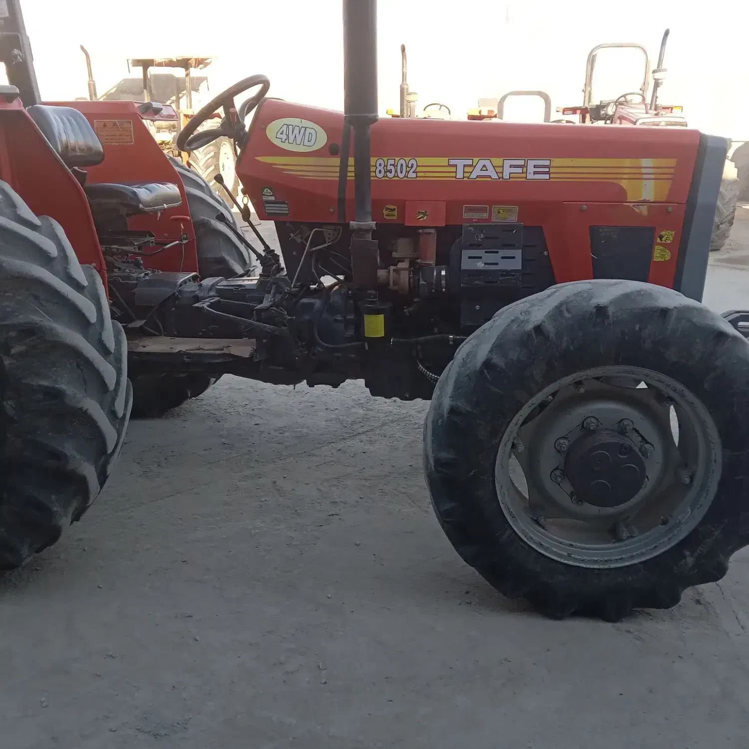 تراکتور‌تافه|خودرو سنگین|مهاجران, |دیوار