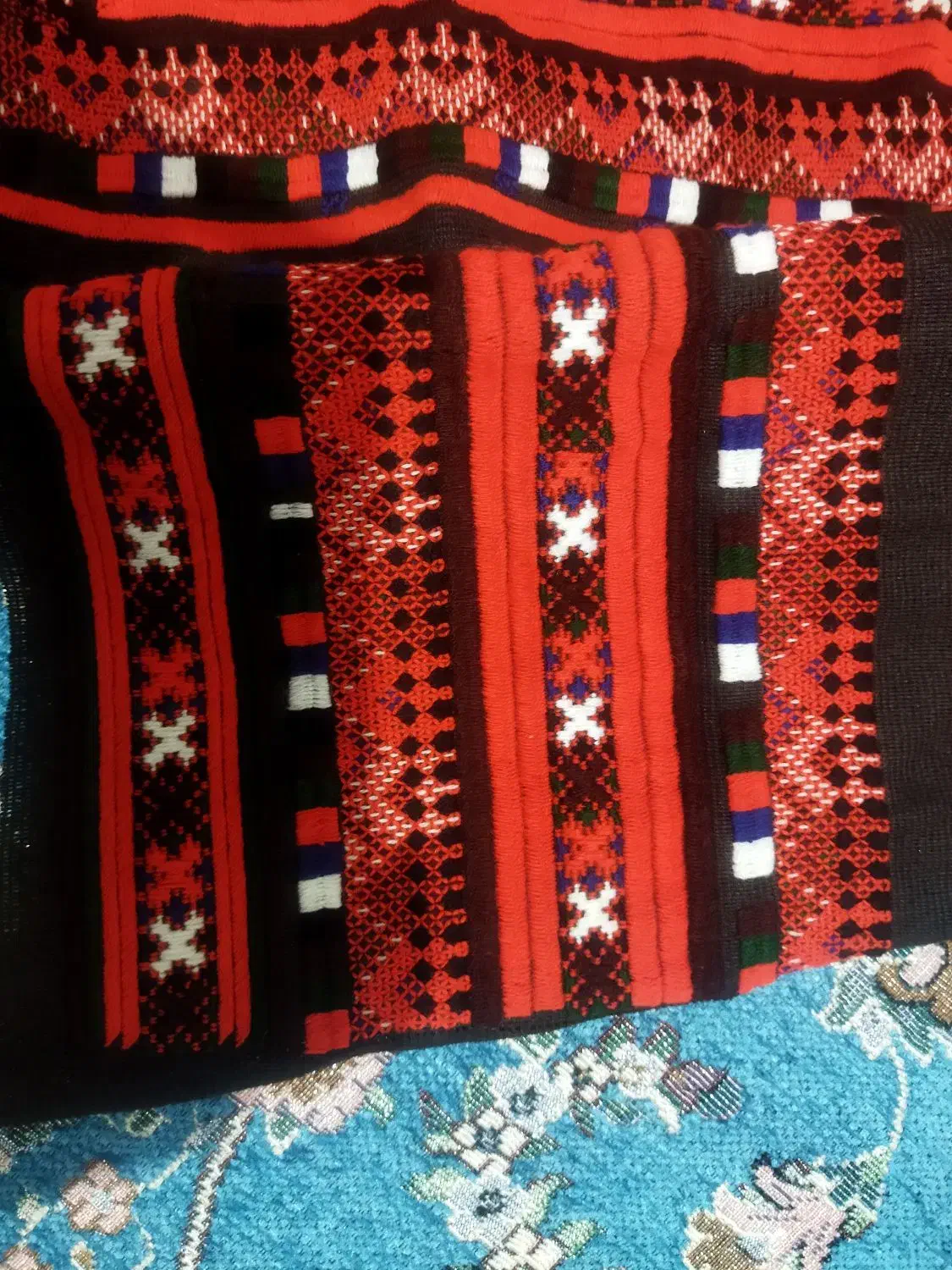 زیح استین گل و جوک|لباس|زهک, |دیوار