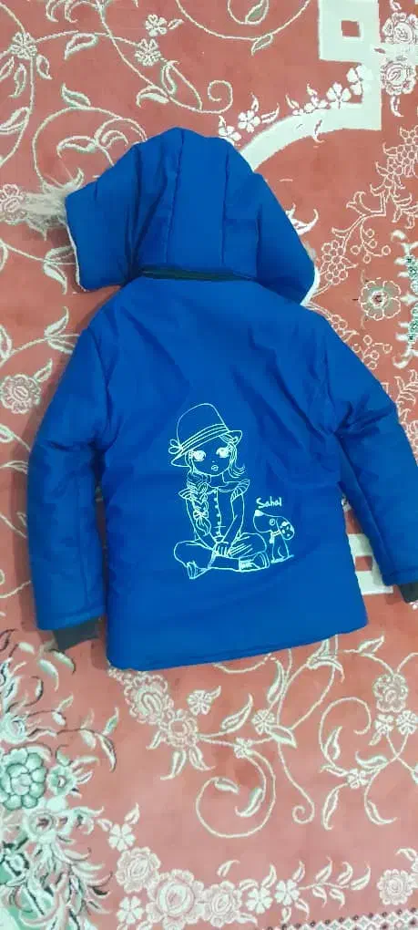 کاپشن بچه گانه برای چهار سال|کفش و لباس بچه|سنقر, |دیوار