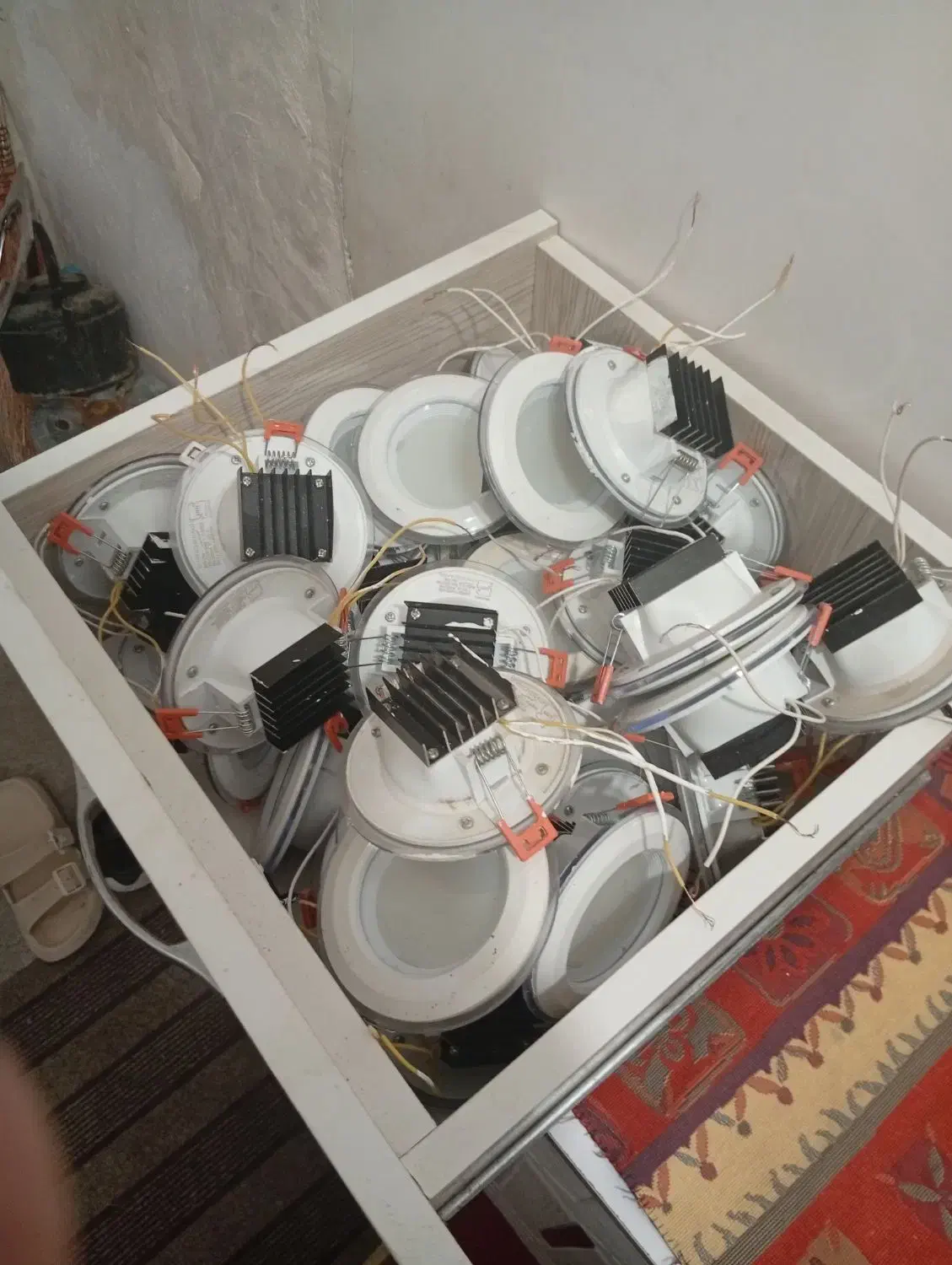 هالوژن درحد نو|لامپ و چراغ|تبریز, |دیوار