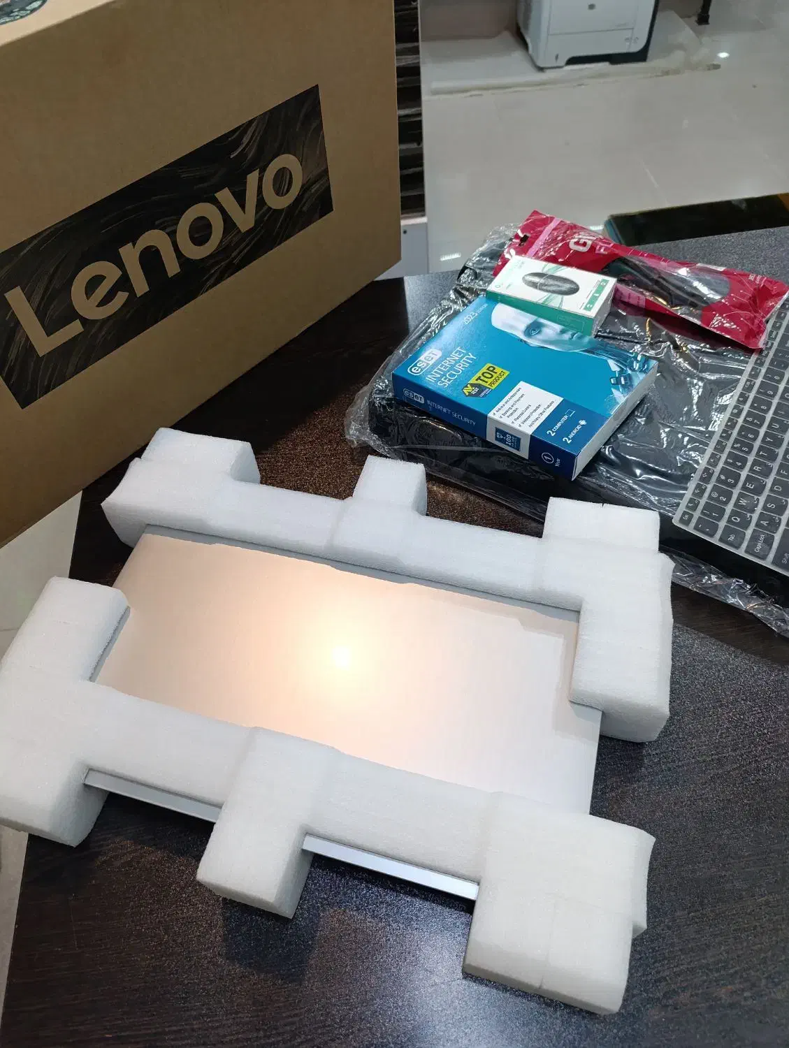 لپتاپ لنووcori5نسل10 رم8صحفه تاچ وقلم نوری|رایانه همراه|شهرکرد, |دیوار