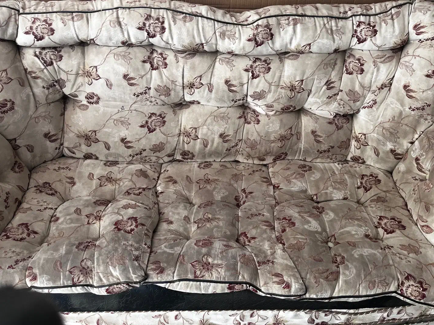 راحتی ۷ نفره|مبلمان خانگی و میز عسلی|کاشان, فاز ۲ ناجی آباد|دیوار