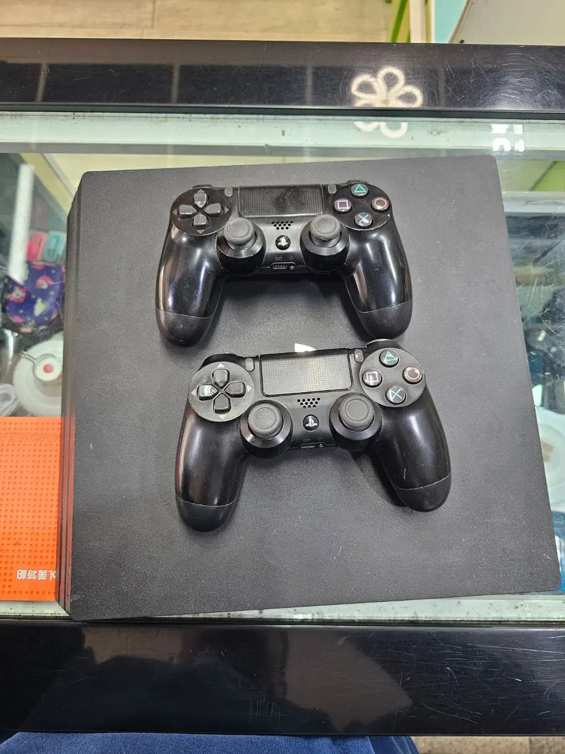 ps4pro 1tra|کنسول، بازی ویدئویی و آنلاین|سمنان, |دیوار