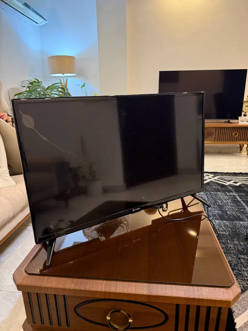 تلویزیون اسنوا ۳۲اینچ|تلویزیون و پروژکتور|رشت, گلسار|دیوار