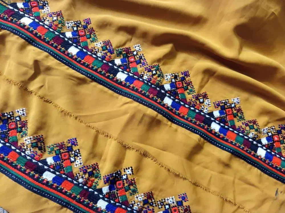 فروش فوری لباس دستدوز|لباس|ایرانشهر, |دیوار