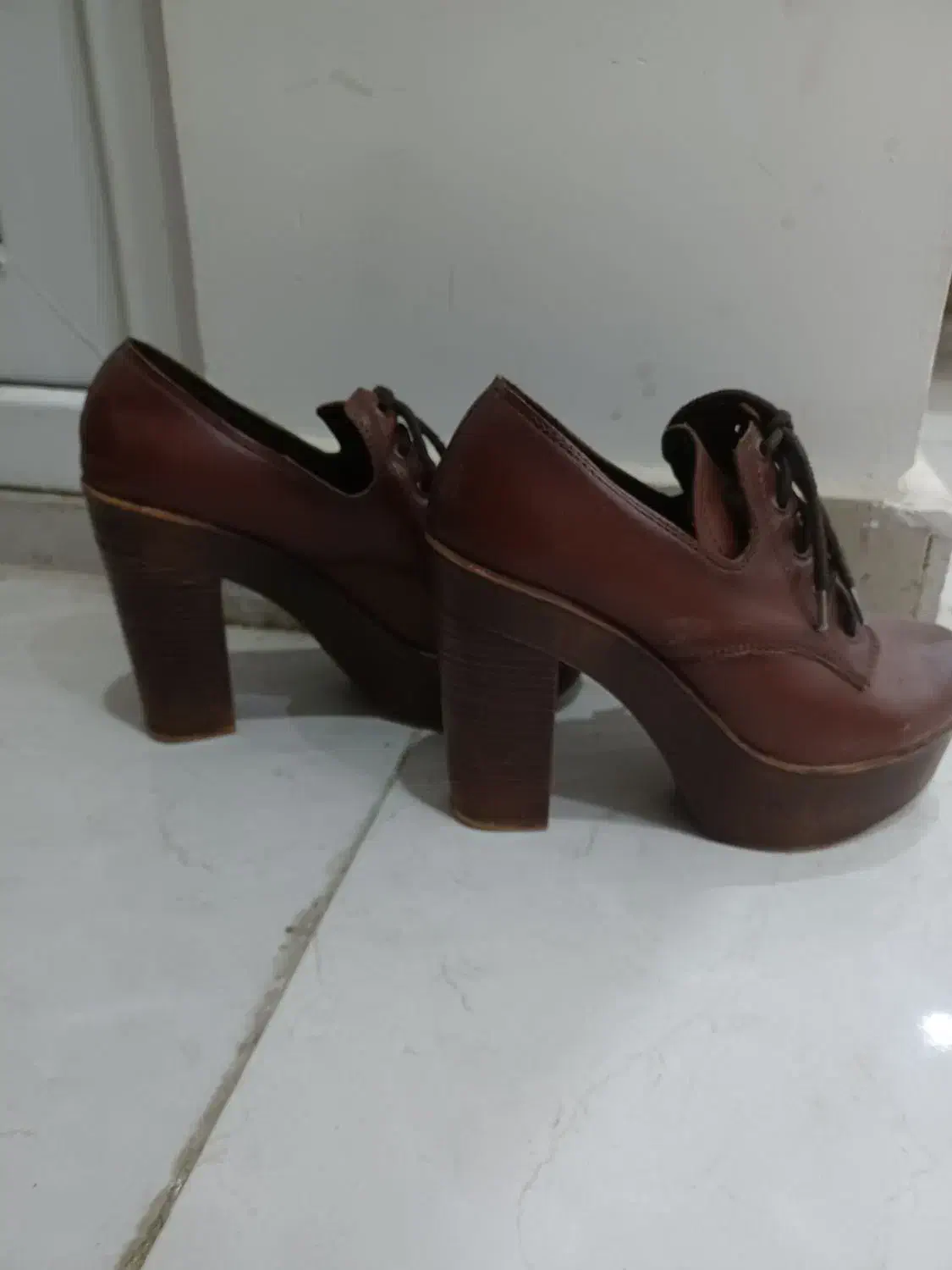 کفش پاشنه بلند|کیف، کفش، کمربند|اهواز, کوی نفت|دیوار