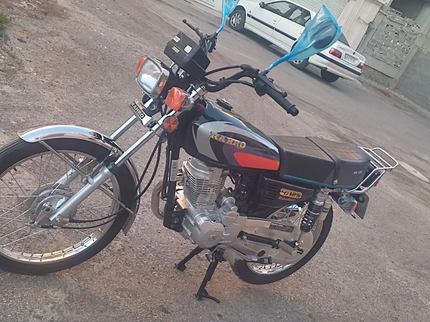 رهرو125|موتورسیکلت|پرند, فاز ۲|دیوار