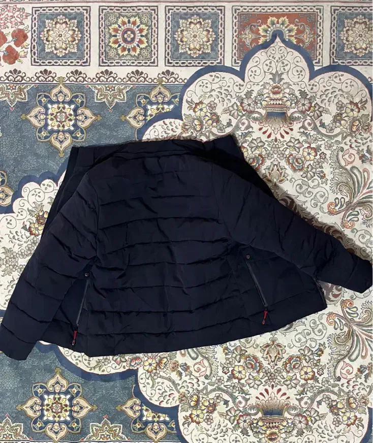 کا‌پشن|لباس|نکا, |دیوار