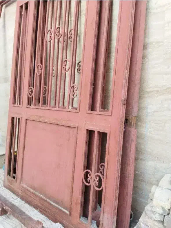 در حیاطی (در پارکینگ،. ویلا)|مصالح و تجهیزات ساختمان|بومهن, |دیوار