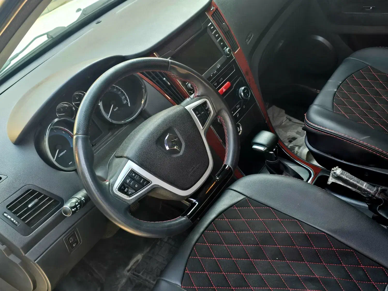 دنا پلاس اپشنال 1403|خودرو سواری و وانت|شیراز, کاراندیش|دیوار