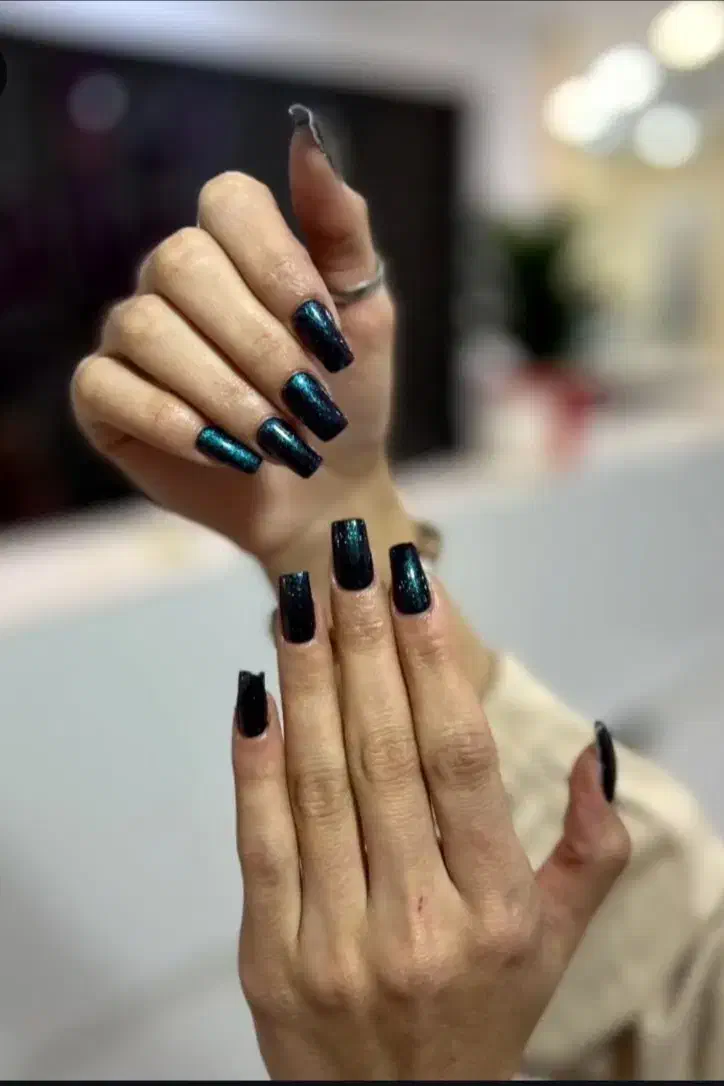 کاشت ناخن درسالن زیبایی|خدمات آرایشگری و زیبایی|ملایر, |دیوار