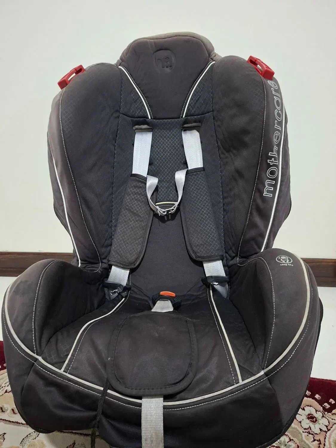 صندلی ماشین بچه|تخت و صندلی بچه|گلستان (تهران), |دیوار