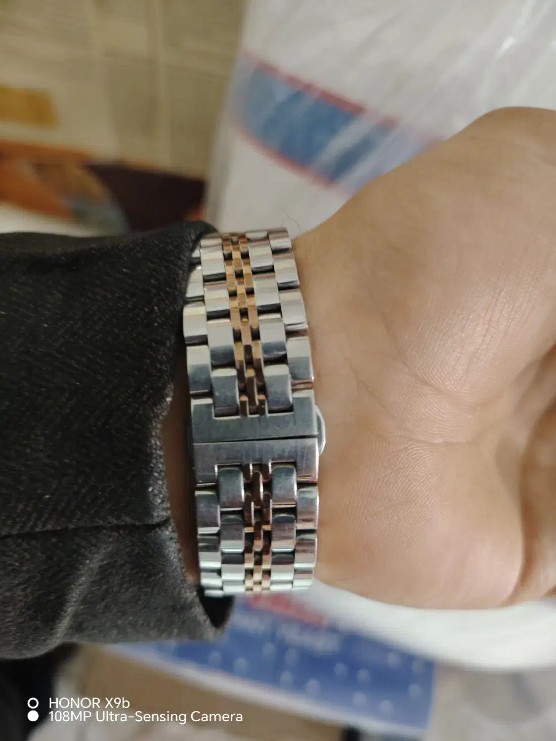 ساعت مچی الگانس|ساعت|اصفهان, دستگرده|دیوار