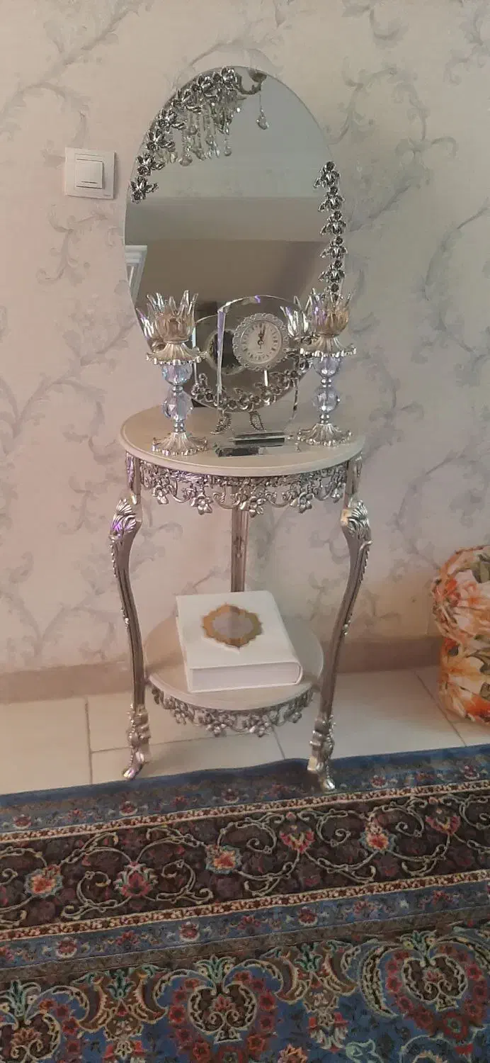 ۱عدد اینه شمعدان نقره|صنایع دستی و سایر لوازم تزئینی|کرج, شهرک احمدیه‎|دیوار