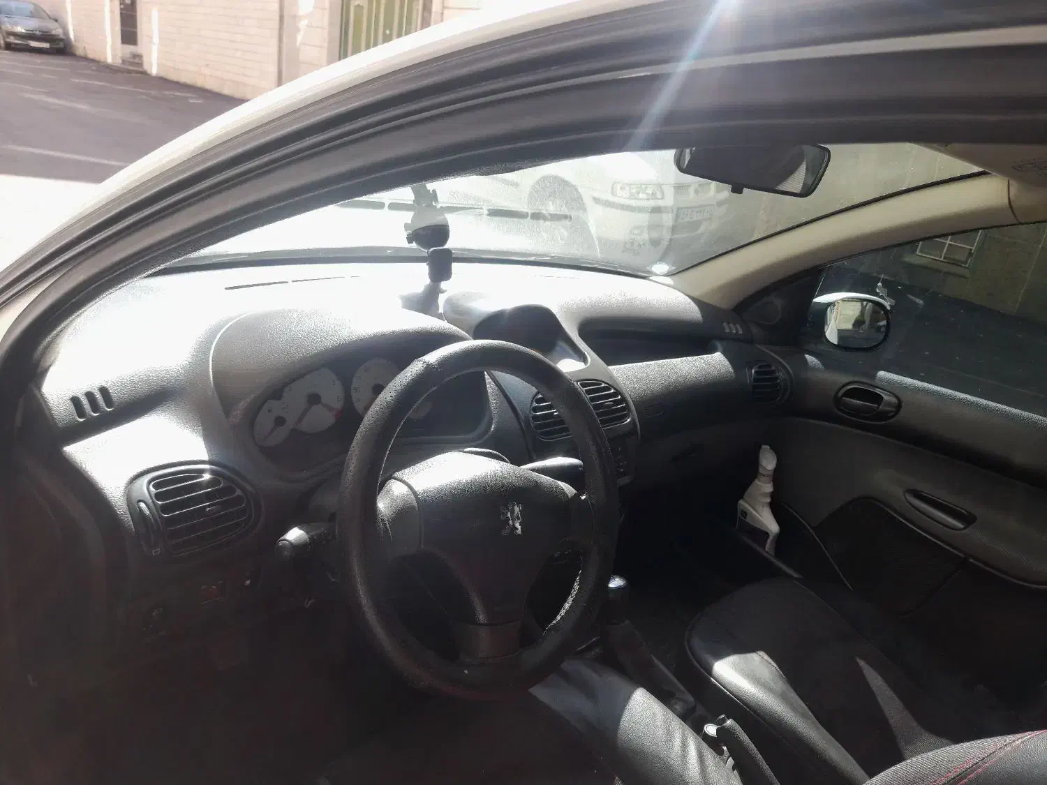 ۲۰۶.  اس دی مدل ۹۴ وی هشت|خودرو سواری و وانت|ملایر, |دیوار