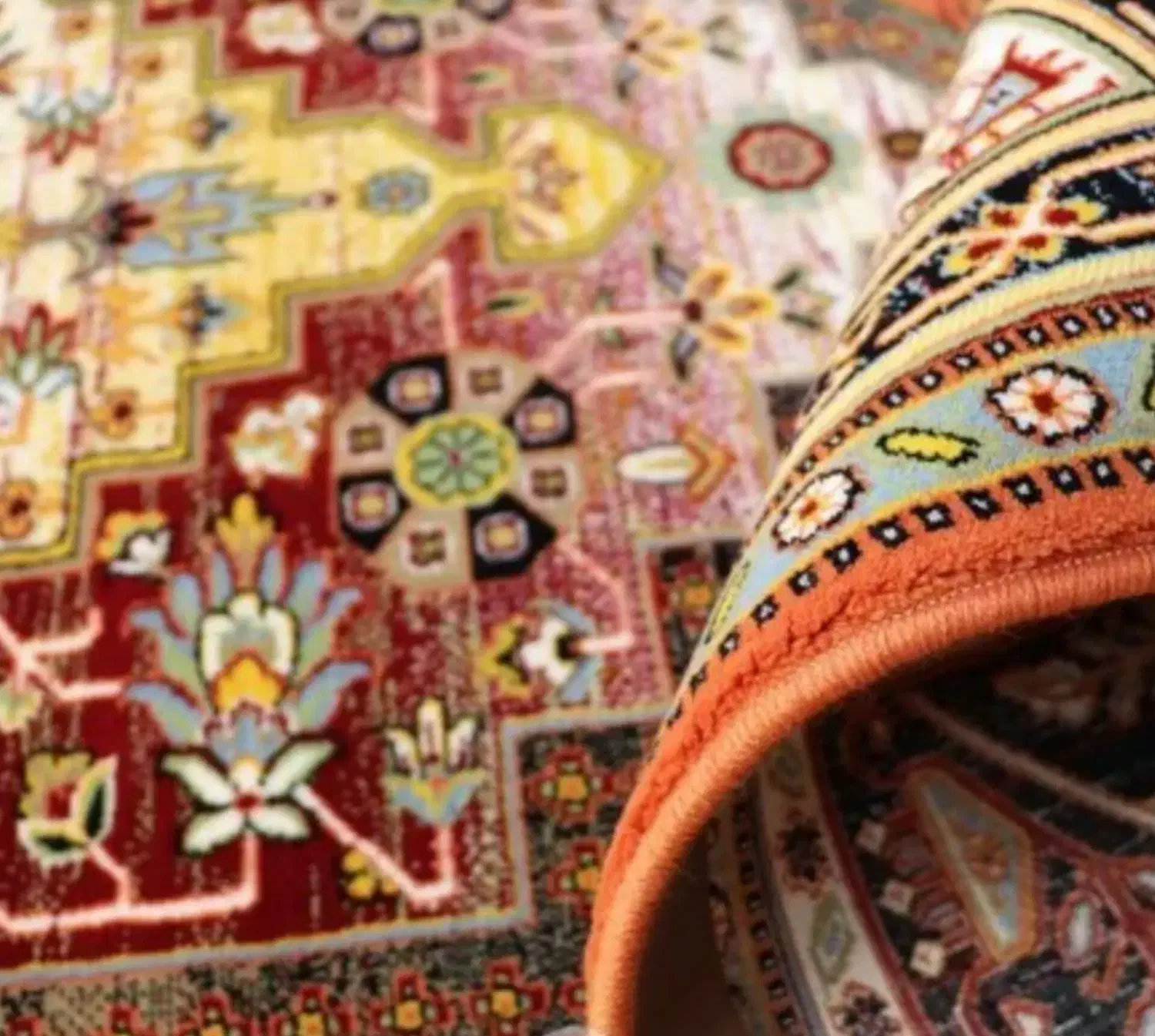 فرش گرد ۱.۵ در ۱.۵|فرش|قم, زنبیل آباد|دیوار