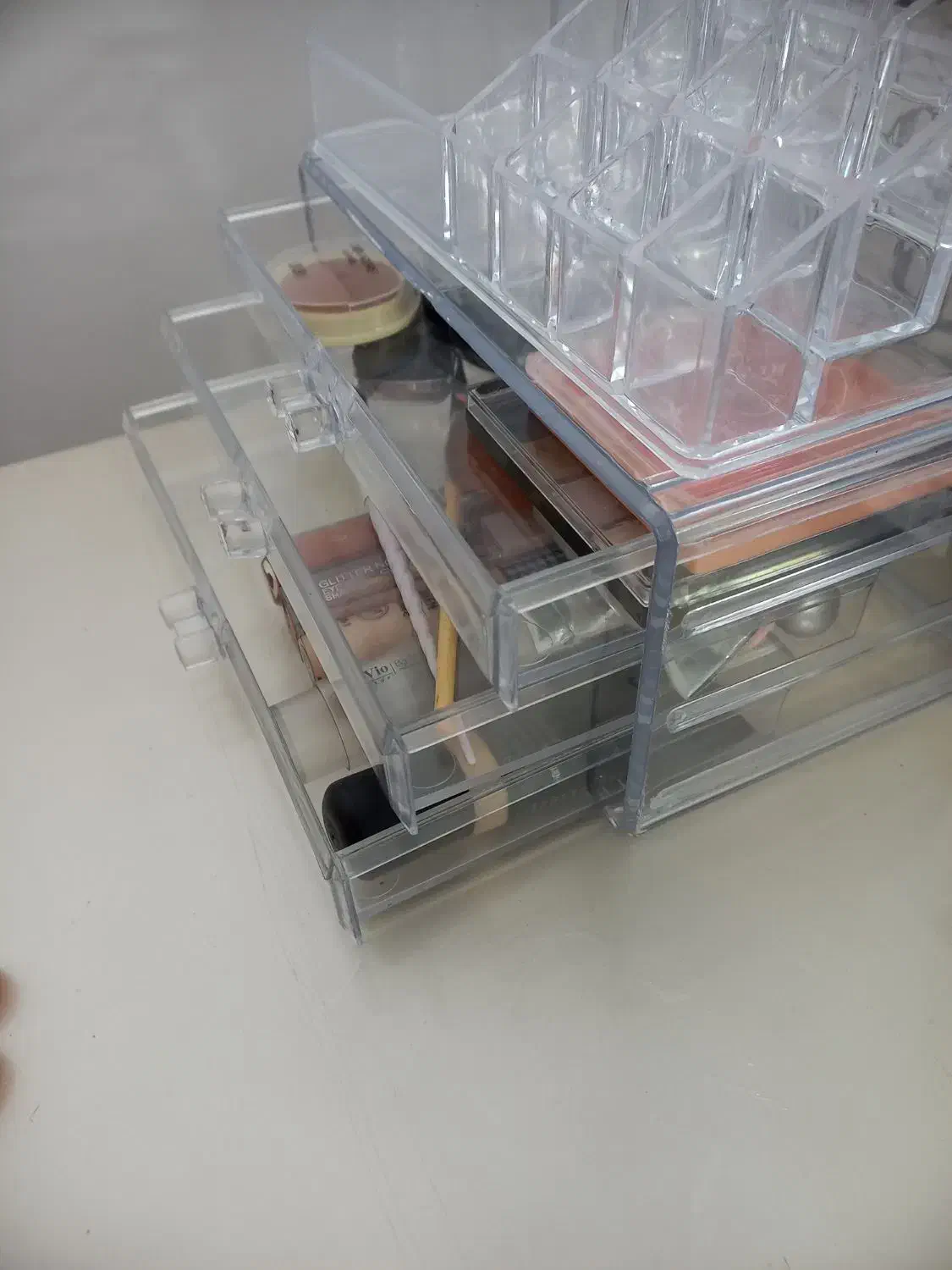 استند ارایشی|آرایشی، بهداشتی، درمانی|سبزوار, علمدار|دیوار