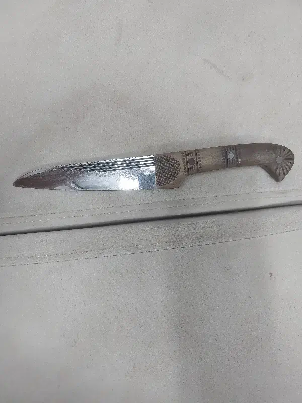 چاقو|کلکسیون اشیاء عتیقه|ورامین, ورامین|دیوار