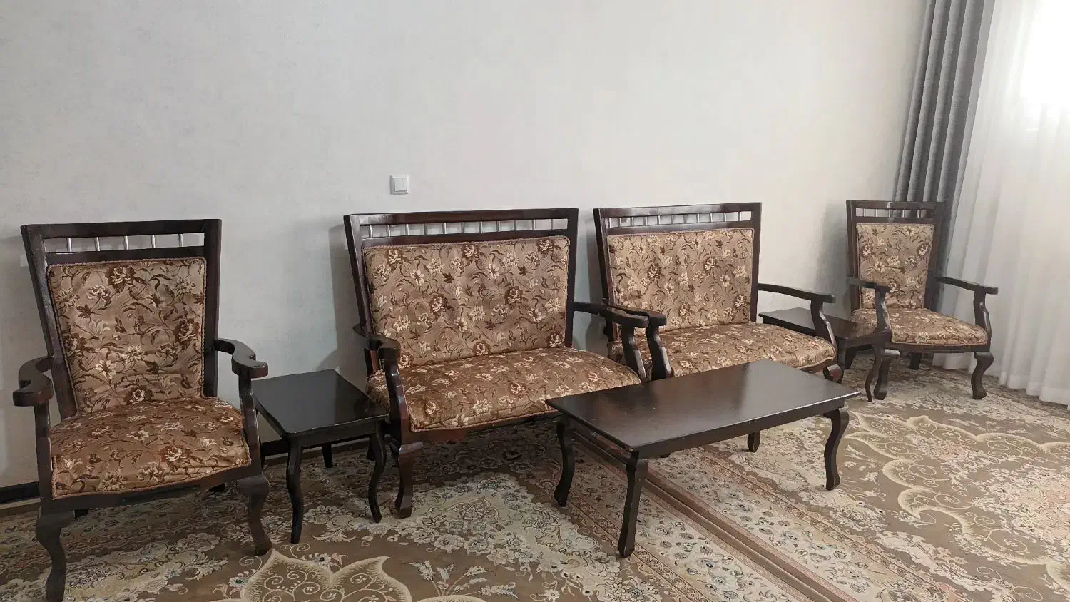 مبلمان ۸ نفره|مبلمان خانگی و میز عسلی|برخوار, |دیوار