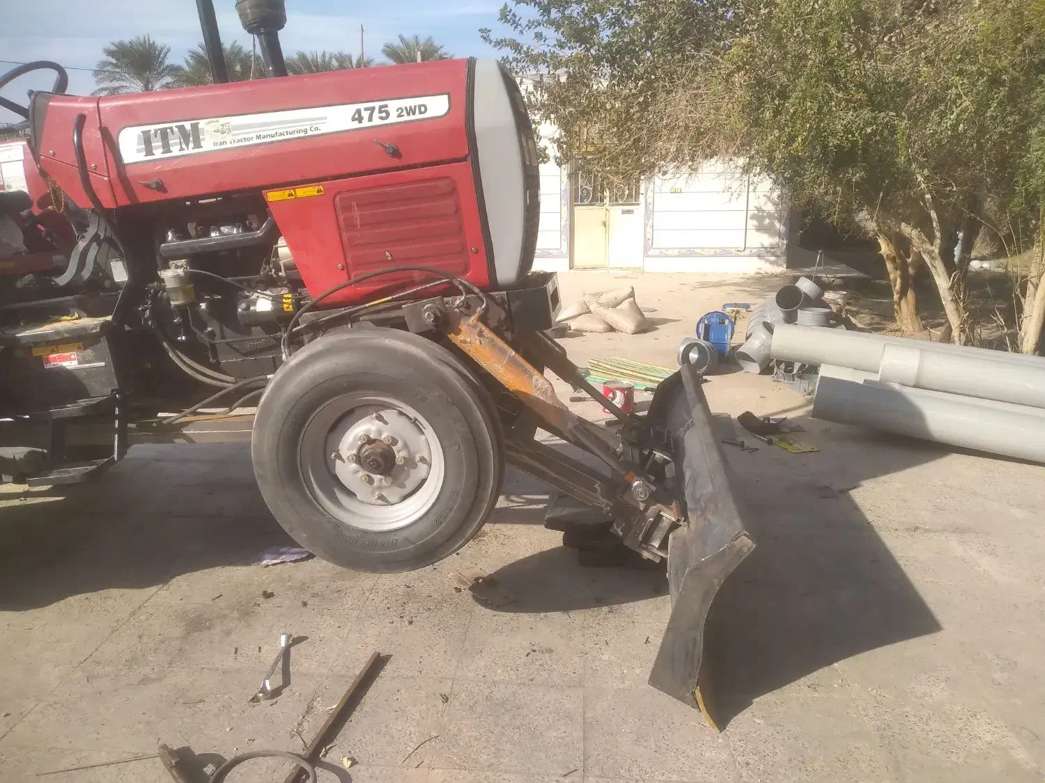 تولید وساخت ادوات تراکتور|ماشین‌آلات صنعتی|بم, |دیوار