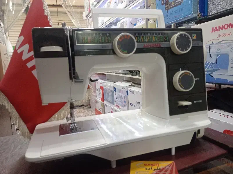 چرخ خیاطی ژانومه|چرخ خیاطی و ریسندگی|رشت, بازار|دیوار