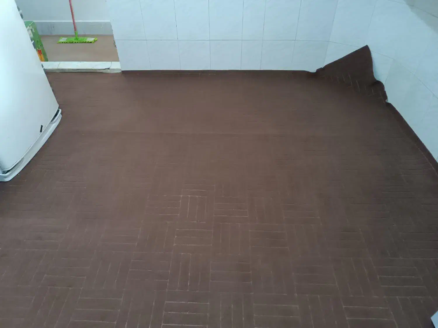 موکت آجری شکلاتی|موکت|قم, پردیسان|دیوار