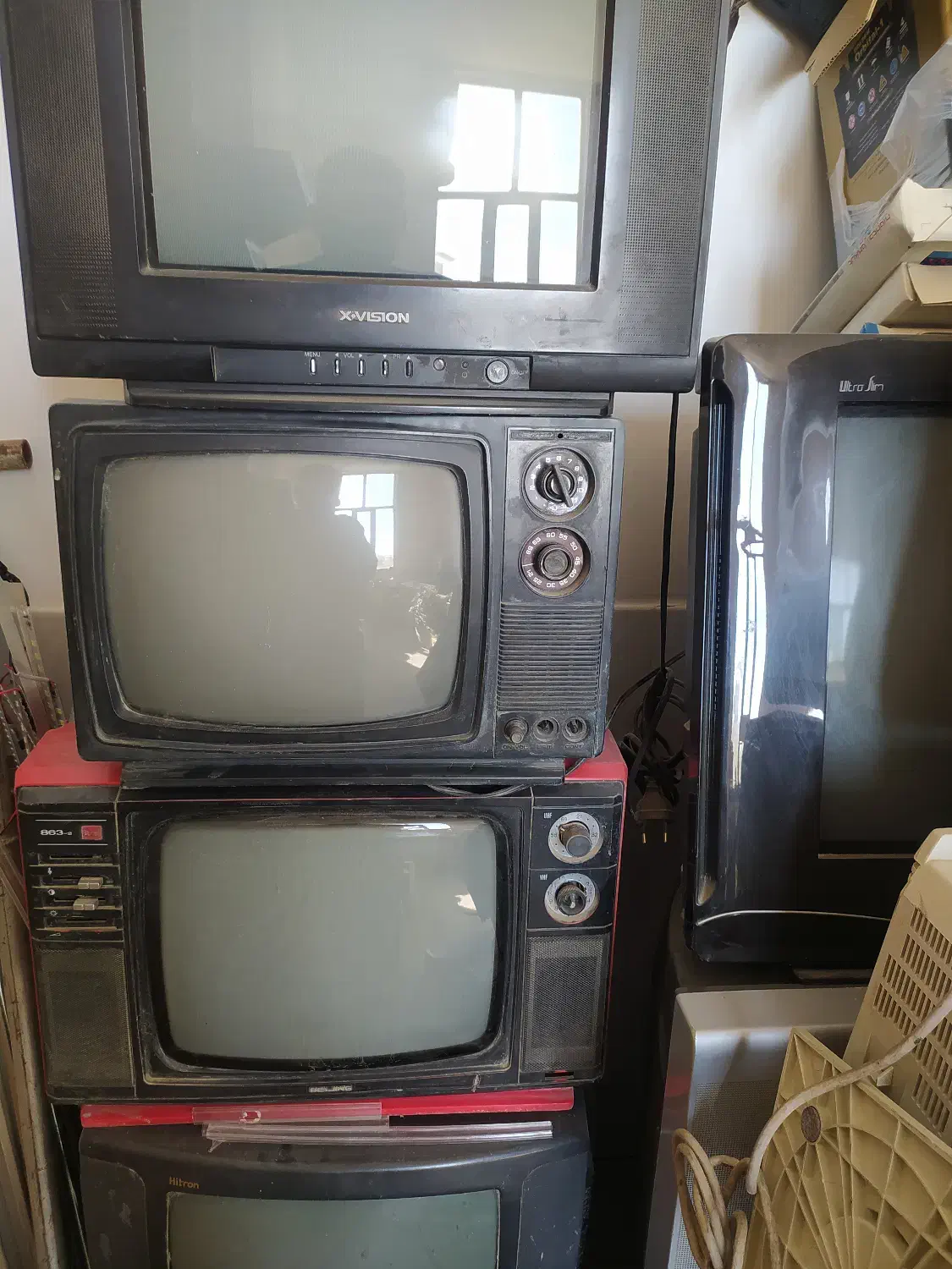 تلوزیون|تلویزیون و پروژکتور|بوئین و میاندشت, |دیوار