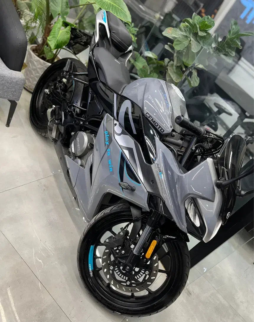 Cf۲۵۰ریس|موتورسیکلت|مشهد, حسابی جنوبی (شهرک غرب)|دیوار