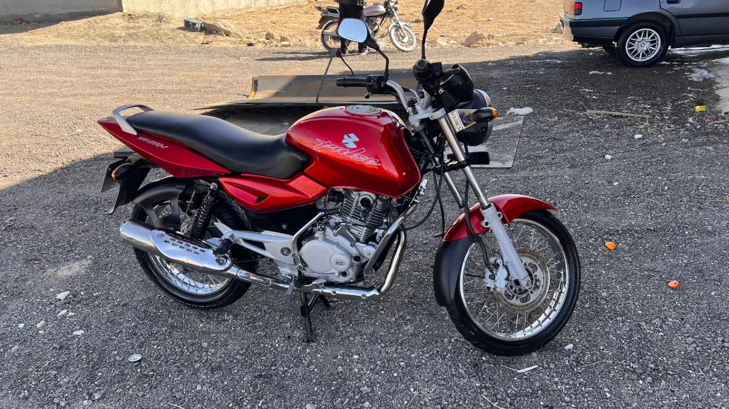 پالس ۱۸۰پره|موتورسیکلت|همدان, |دیوار