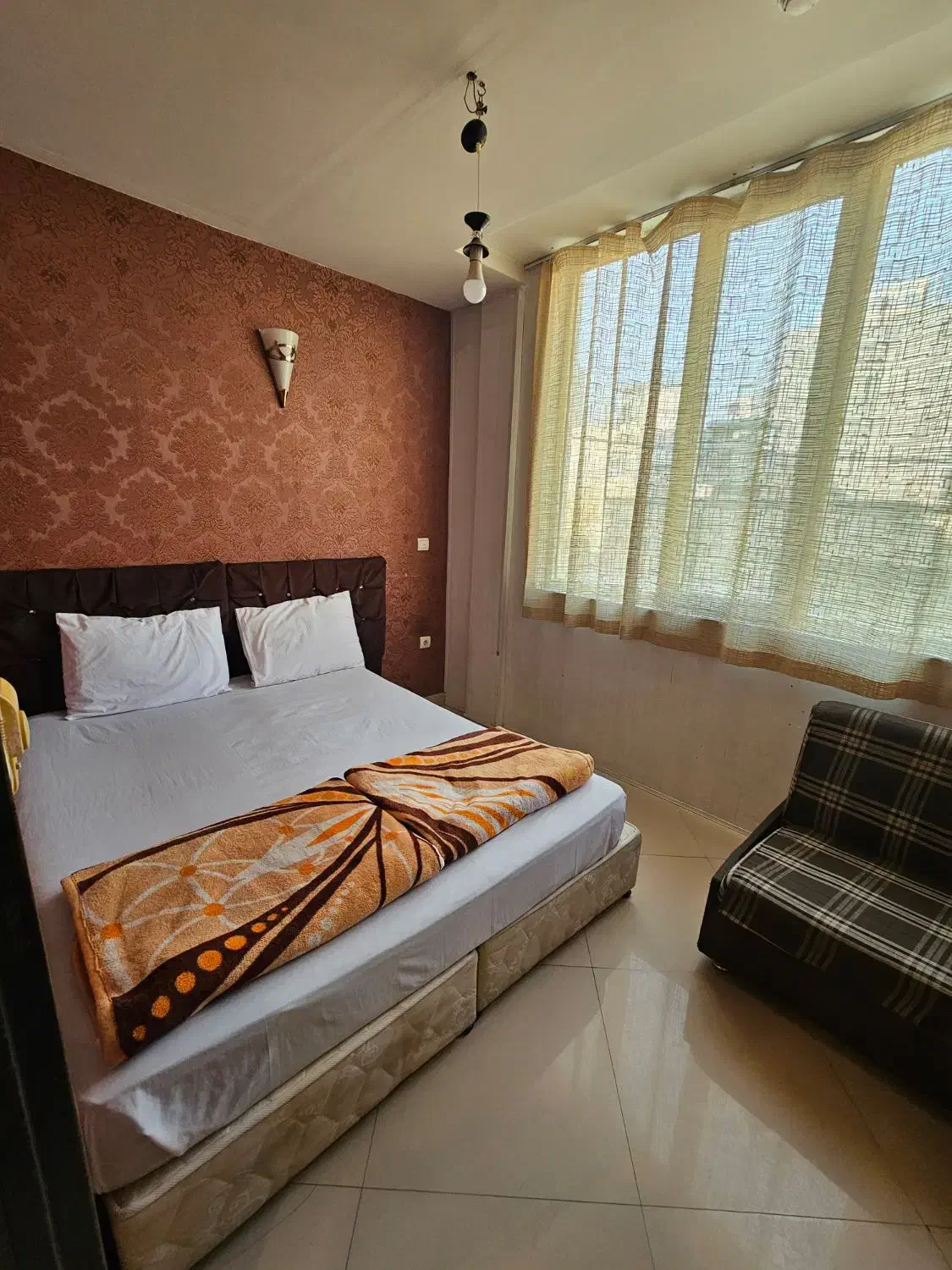 اجاره  سالانه هتل آپارتمان ۱۲ واحدی چسبیده به حرم|اجارهٔ آپارتمان|مشهد, حرم مطهر رضوی|دیوار