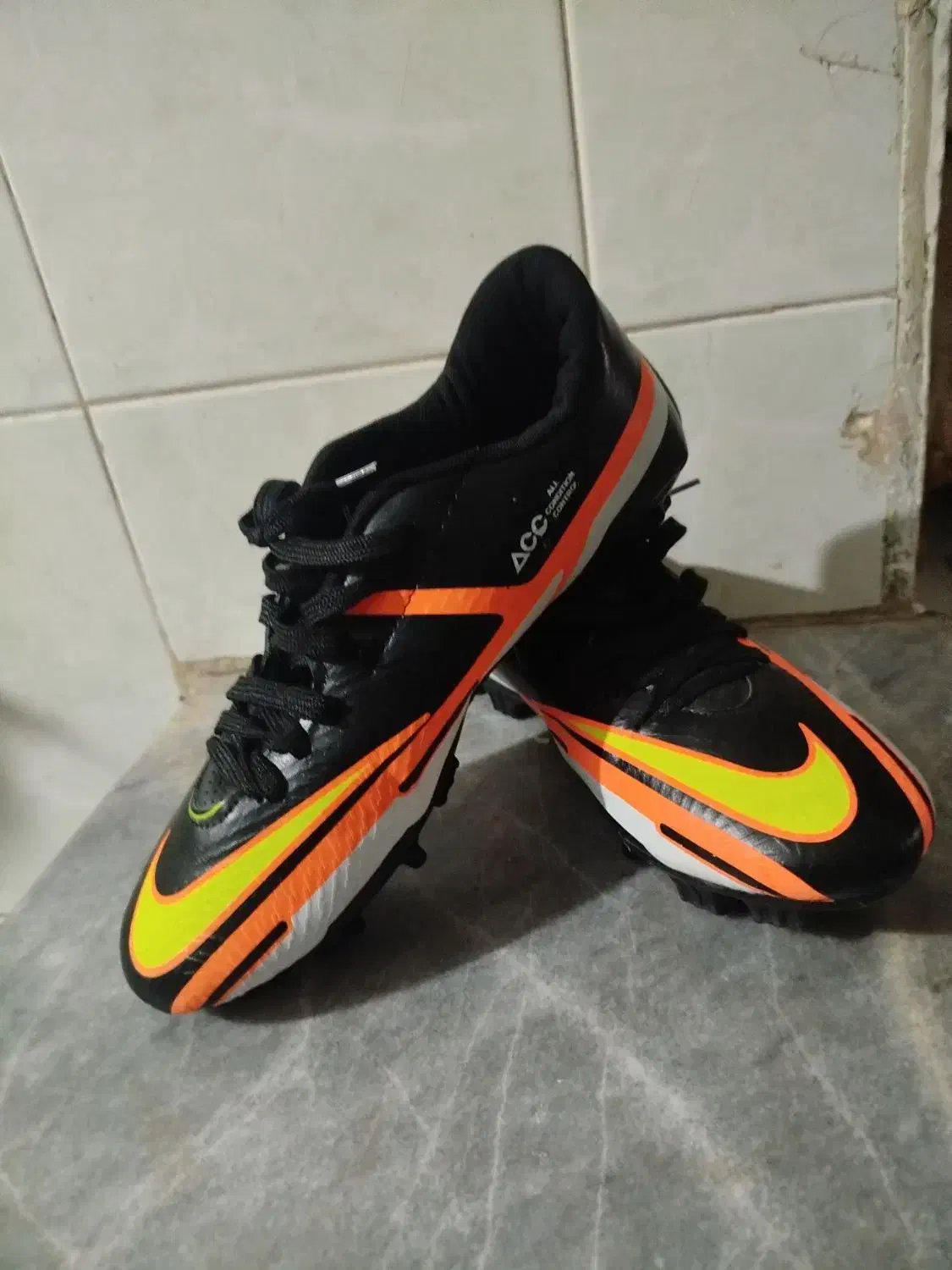 کتونی استوک|کیف، کفش، کمربند|پیشوا, |دیوار