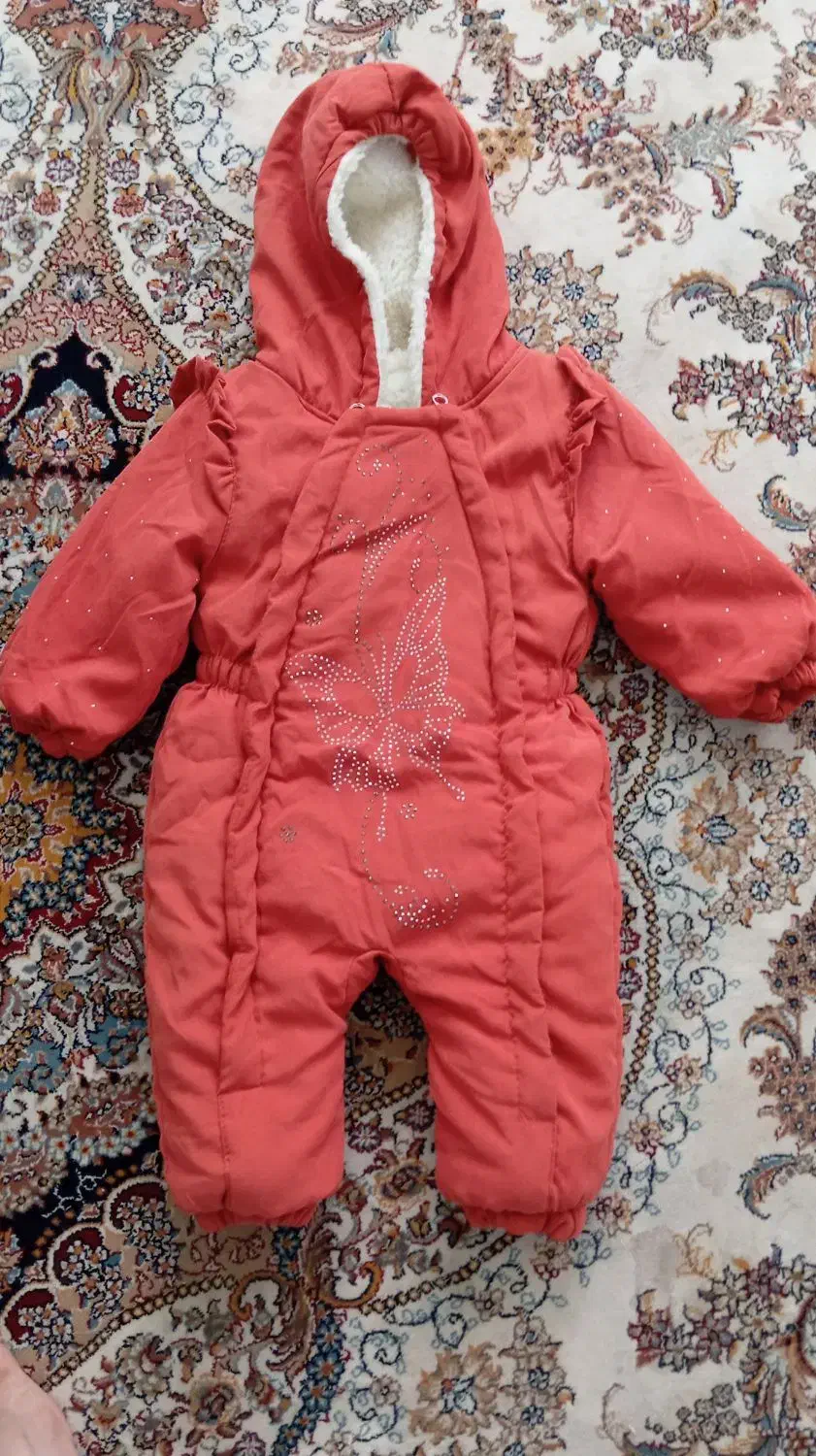 سرهمی نوزاد|کفش و لباس بچه|اشتهارد, |دیوار