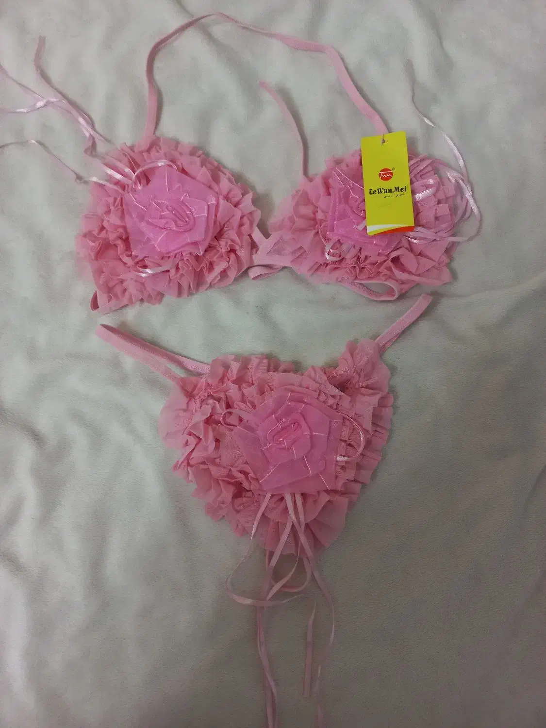 لباس زیر نو|لباس|قم, حنیف نژاد|دیوار