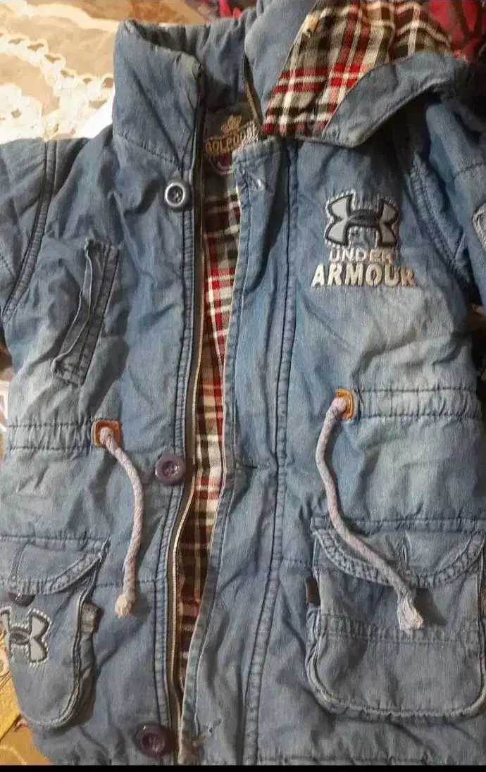 کاپشن مناسب ۵تا۷سال|کفش و لباس بچه|برخوار, |دیوار