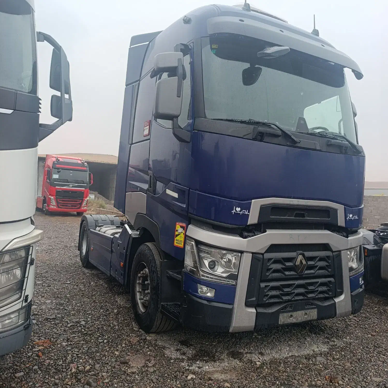 رنوهای520|خودرو سنگین|تربتحیدریه, بالا ولایت|دیوار