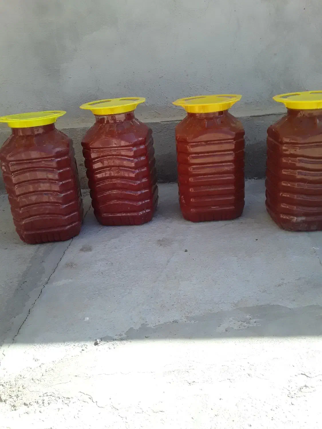 رب گوجه فرنگی خانگی به صورت عمده و کیلویی|خوردنی و آشامیدنی|باوله, |دیوار