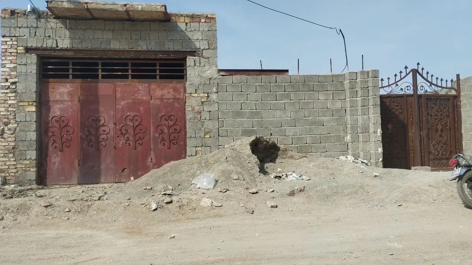 خونه نیمه کاره پشت مر کز تبلیغ جماعت|فروش خانه و ویلا|سراوان, |دیوار