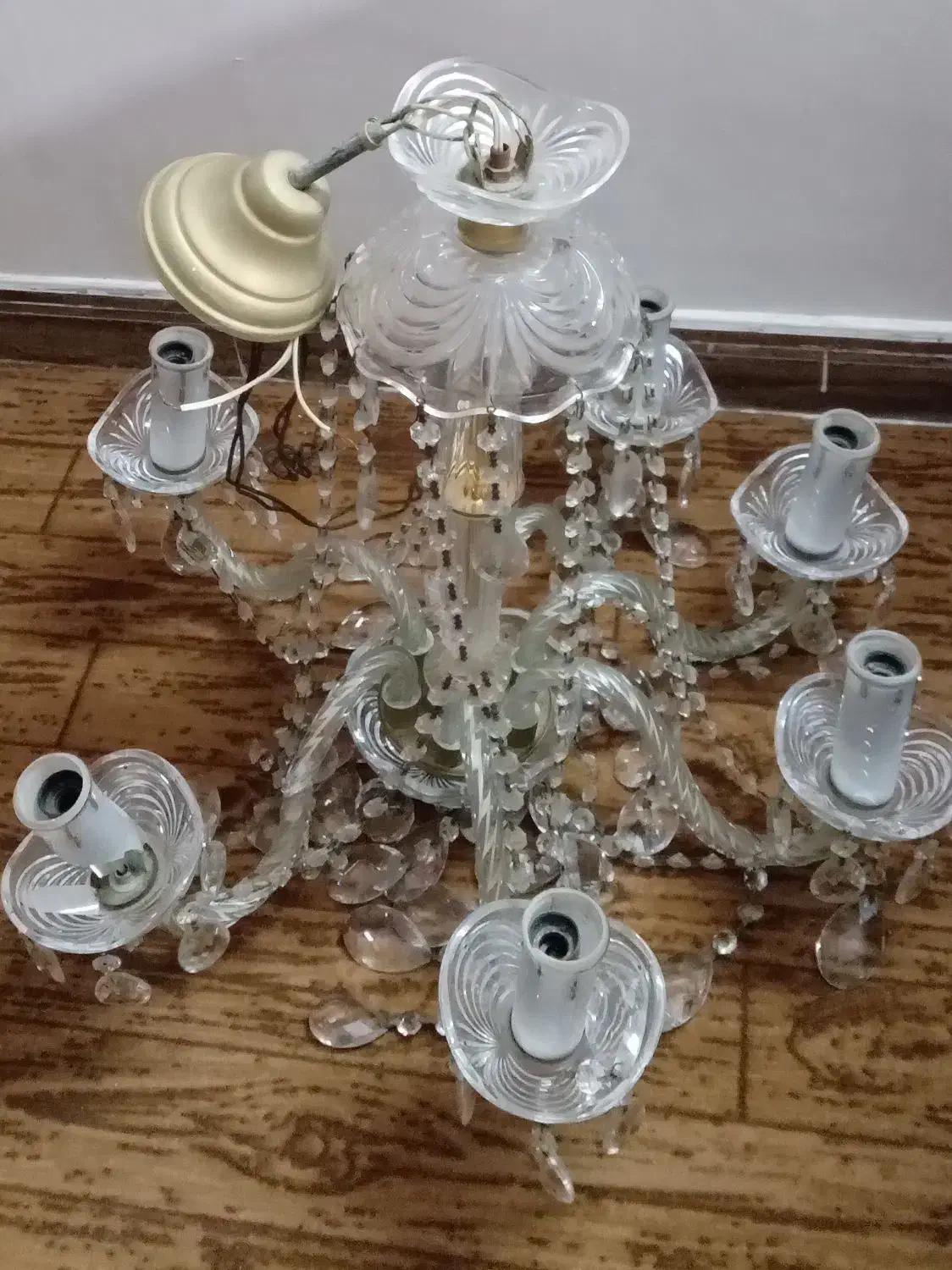 یک عدد لوستر|لوستر و چراغ آویز|رودسر, |دیوار