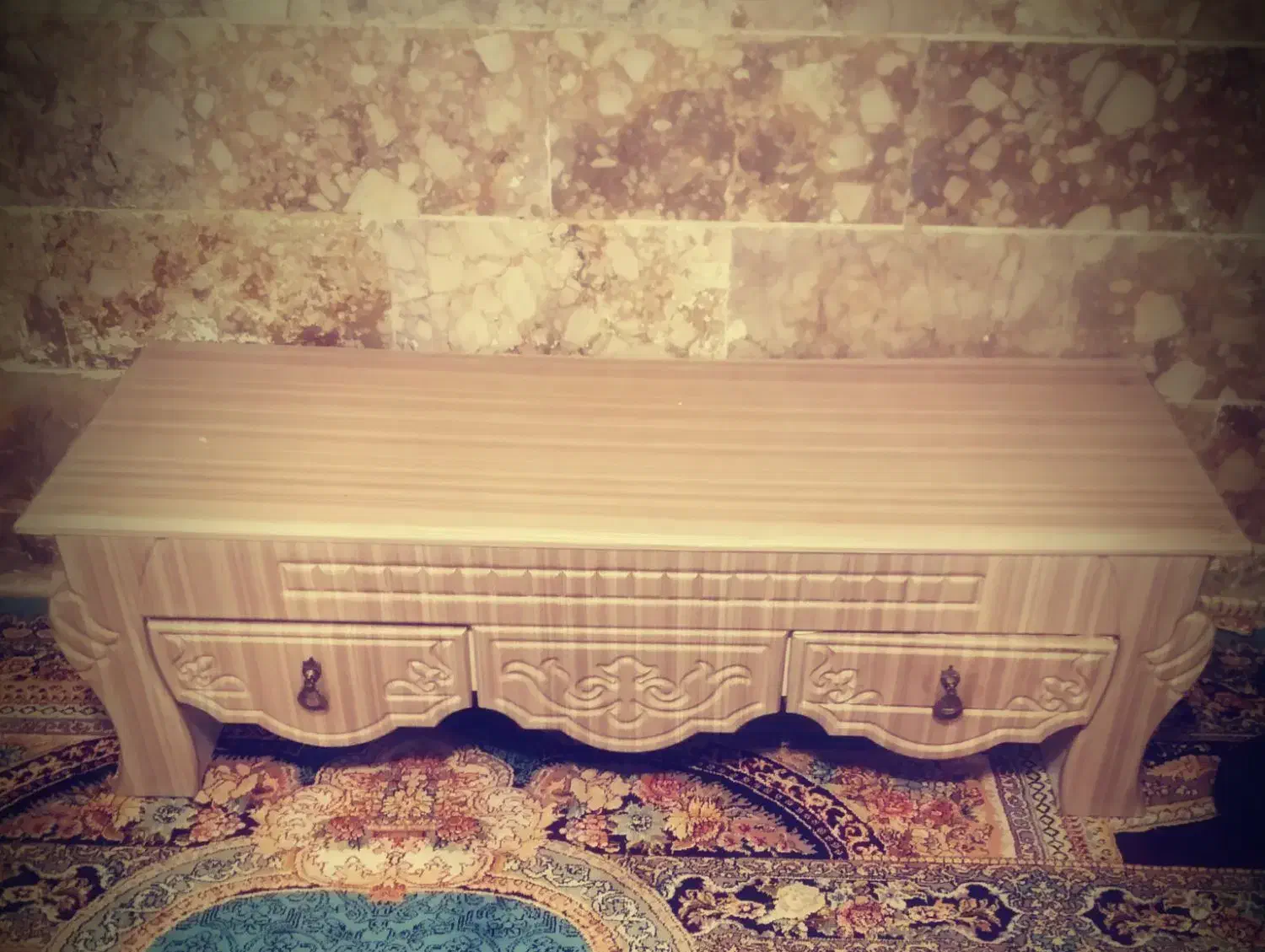 میز تلویزیون و مجسمه اسب بزرگ|میز تلویزیون|مشهد, بهمن|دیوار