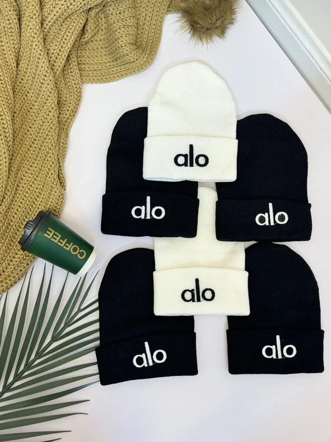 کلاه بافت زنانه فقط۲۷ ت عمده|لباس|یاسوج, |دیوار