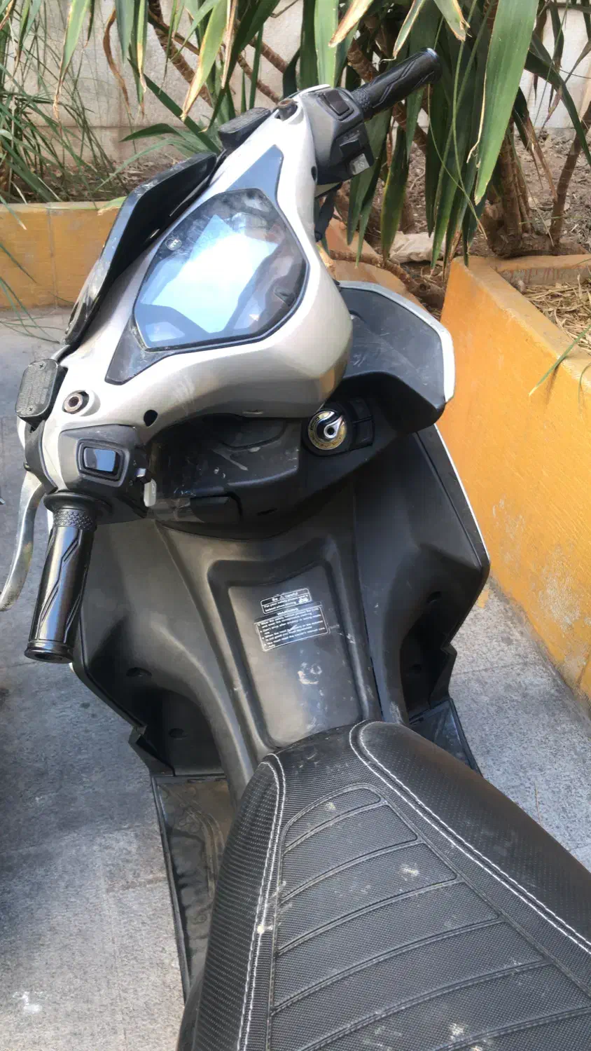 موتور طرح ایروکس مدل ۱۴۰۱|موتورسیکلت|تهران, جمهوری|دیوار