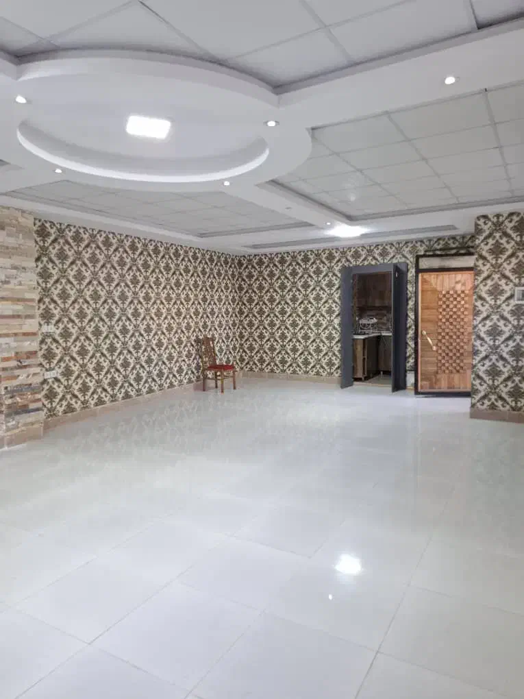 اجاره سویت تجاری بر اصلی کارگر|اجارهٔ دفتر کار، اتاق اداری، مطب|لاهیجان, رجایی|دیوار