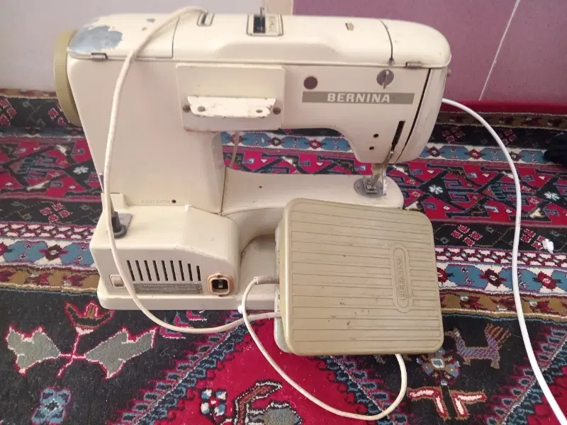 Bernina Record 530-2|چرخ خیاطی و ریسندگی|مهاباد (آذربایجان غربی), |دیوار