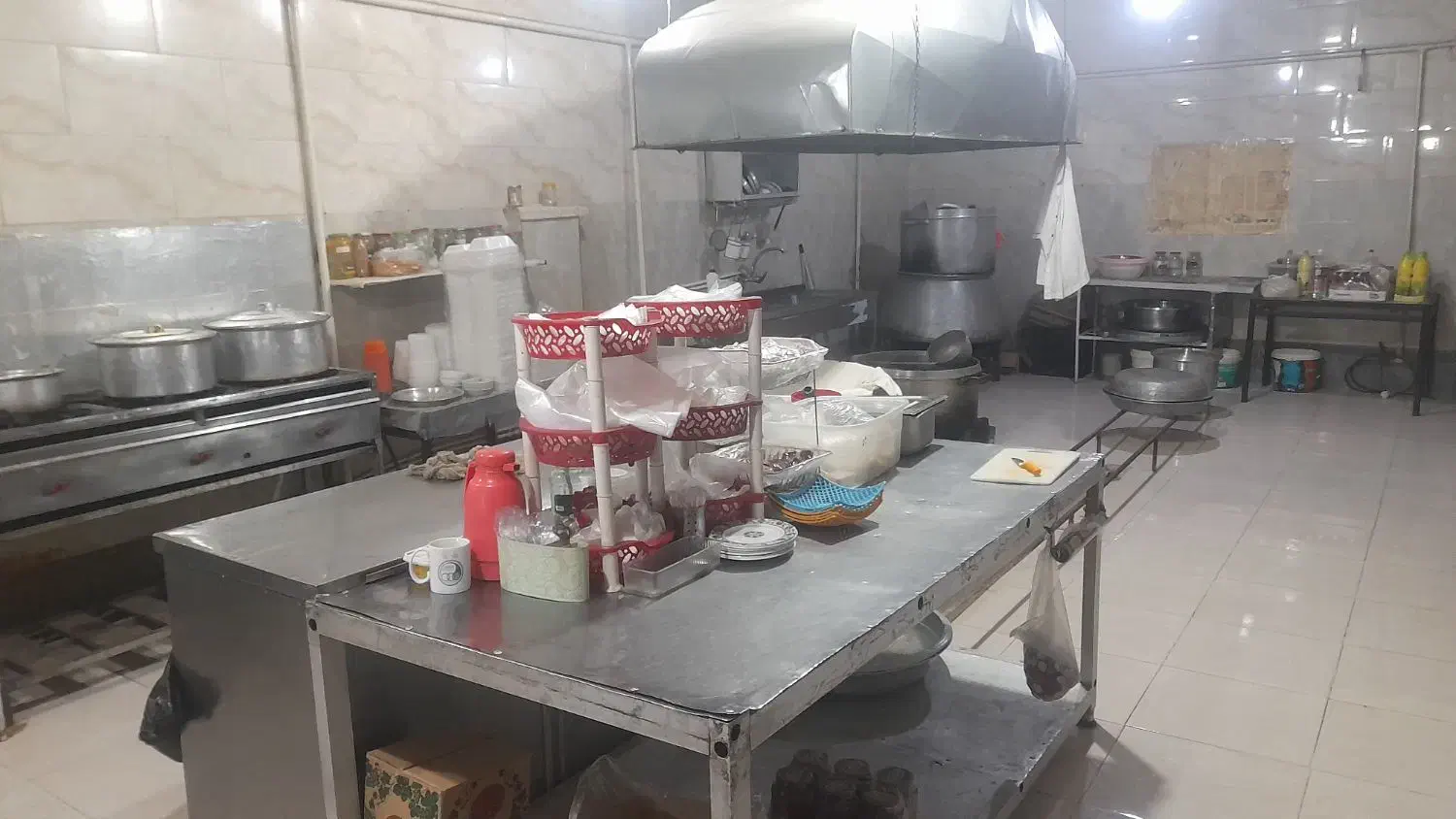 واگذاری رستوران فعال با مشتری ثابت|اجارهٔ مغازه و غرفه|خرمدره, |دیوار