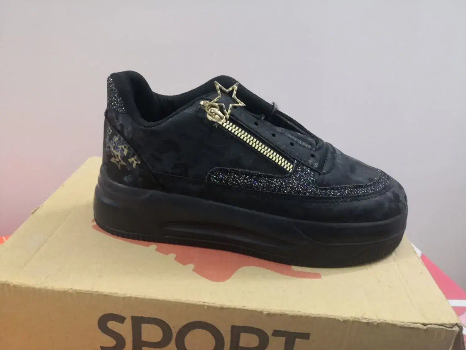 کفش کتونی پتینه زیپ دار زنانه|کیف، کفش، کمربند|کاشان, باهنر|دیوار